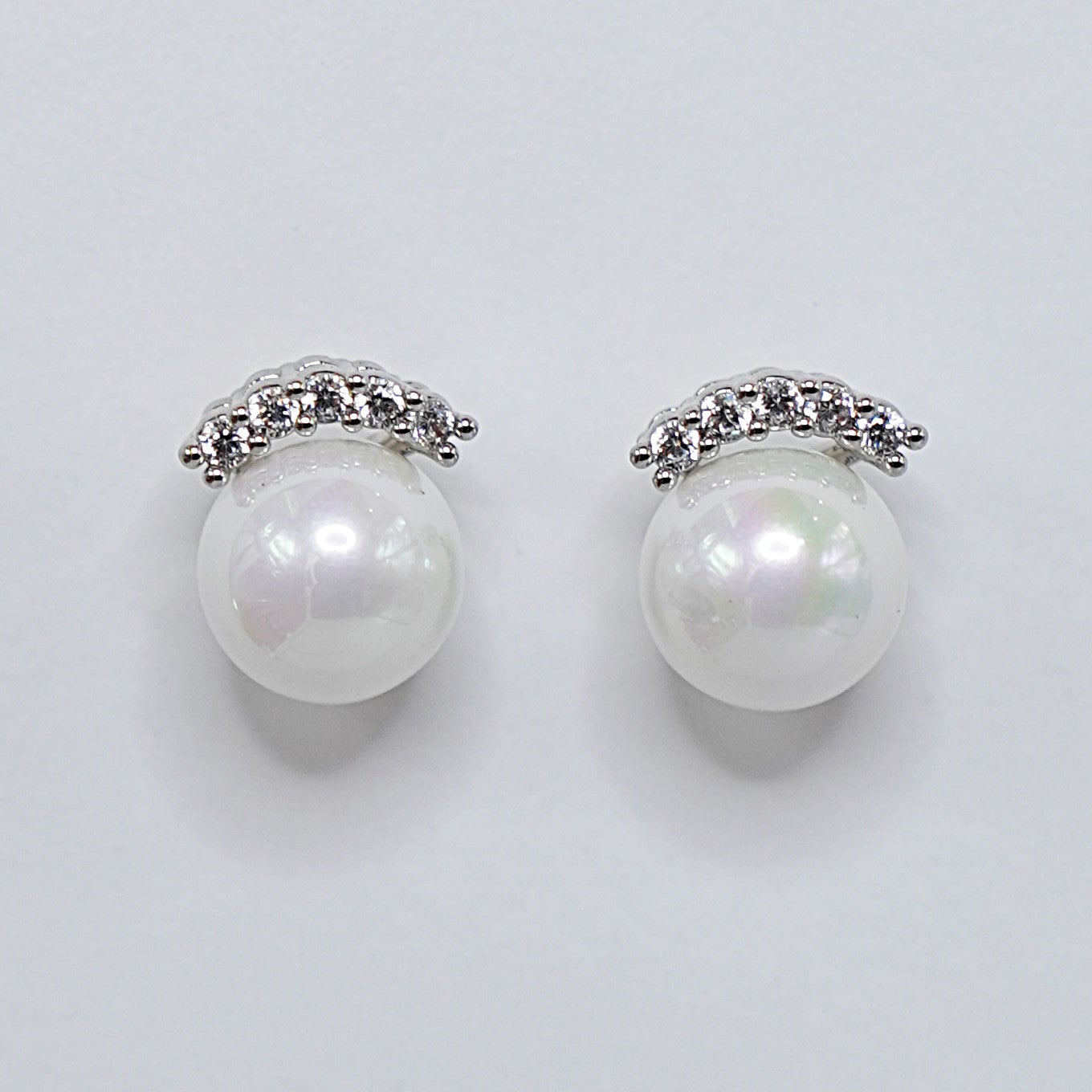 Naušnice od nehrđajućeg čelika. Biser. Nea 122