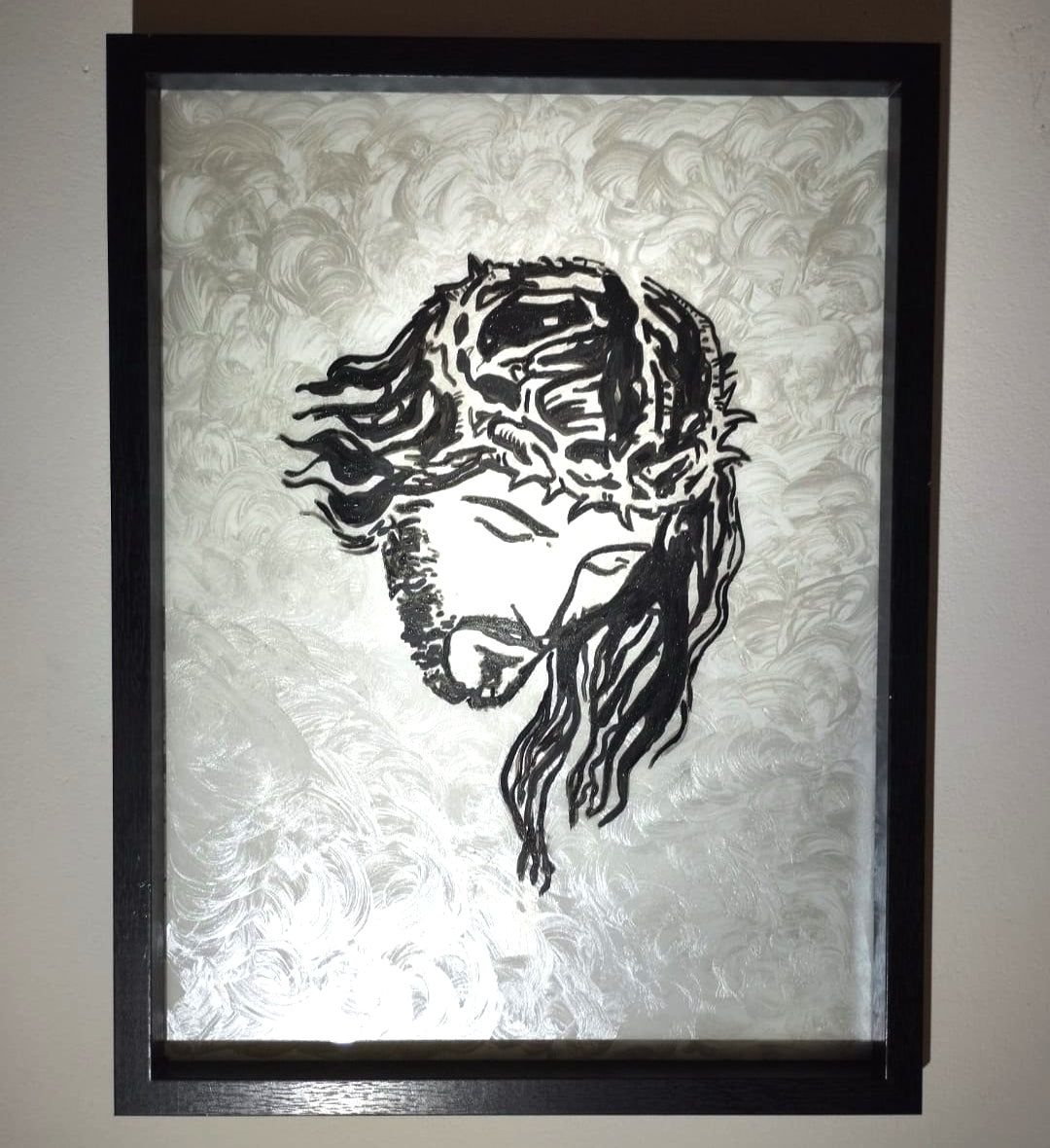 Isus na križu. bijela pozadina. Unikatni rad Nea 113