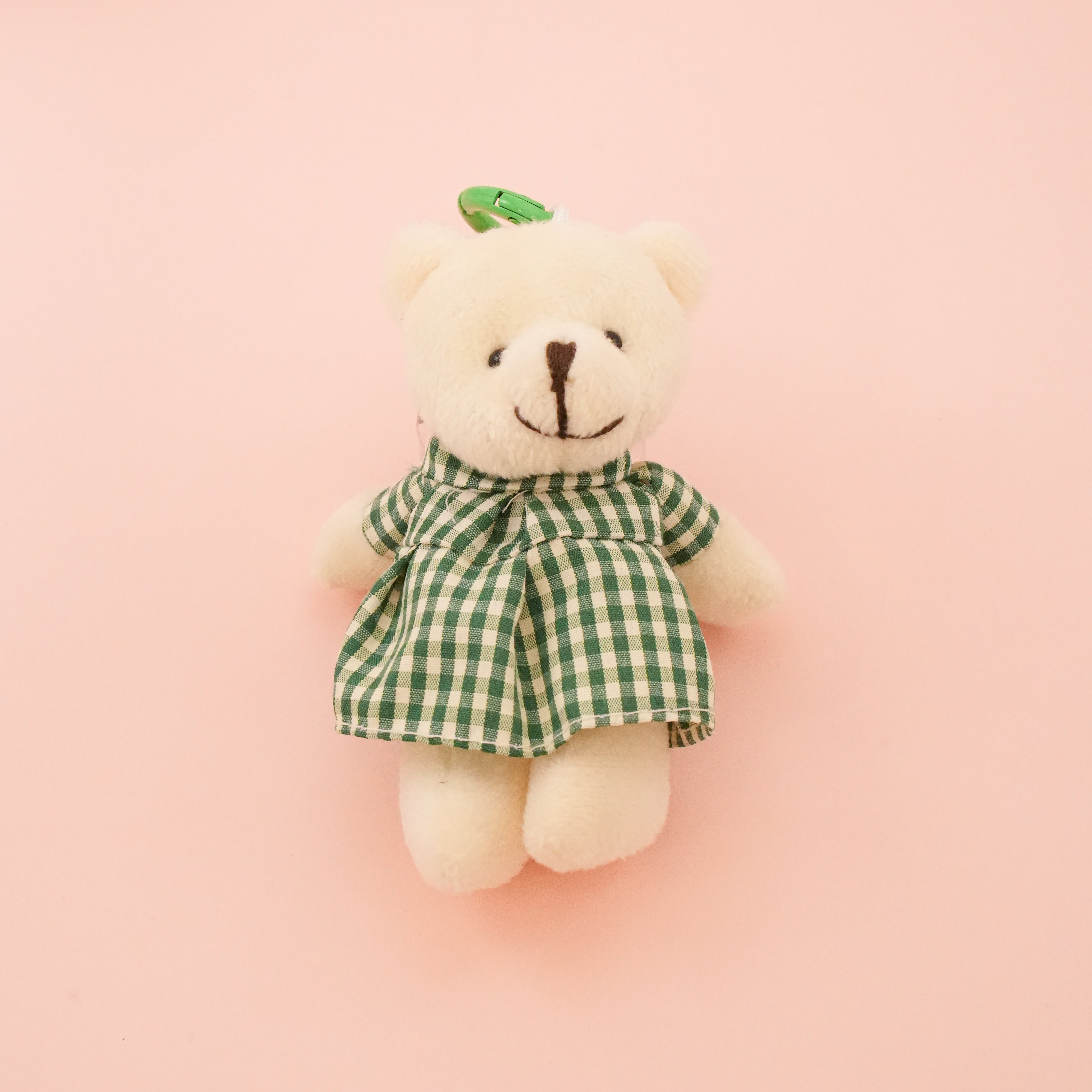 Privjesak za kjučeve - Medjvedić sa zelenom haljinicom. Nea 7