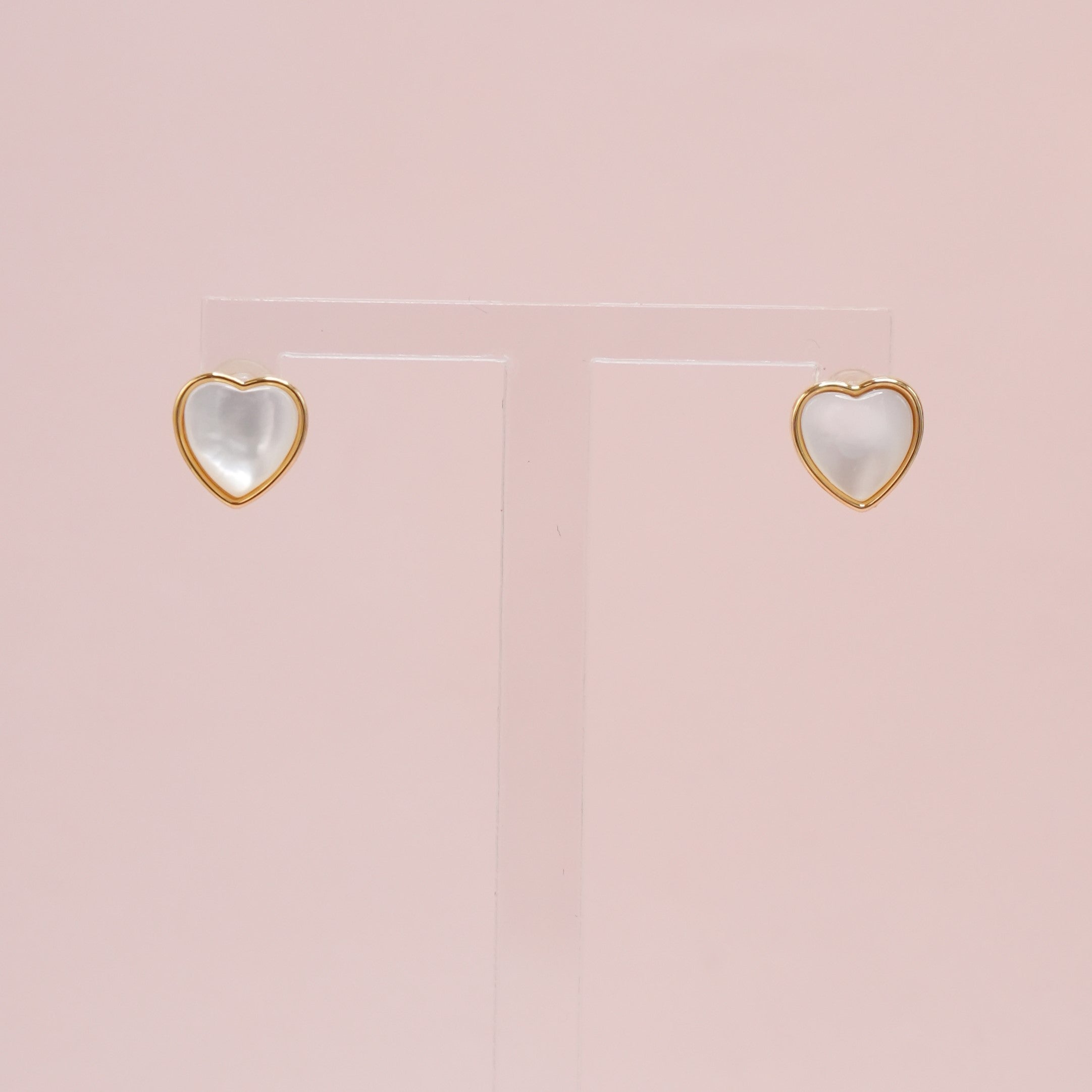 Naušnice nehrđajući čelik. Srce od Sedefa. Nea 62