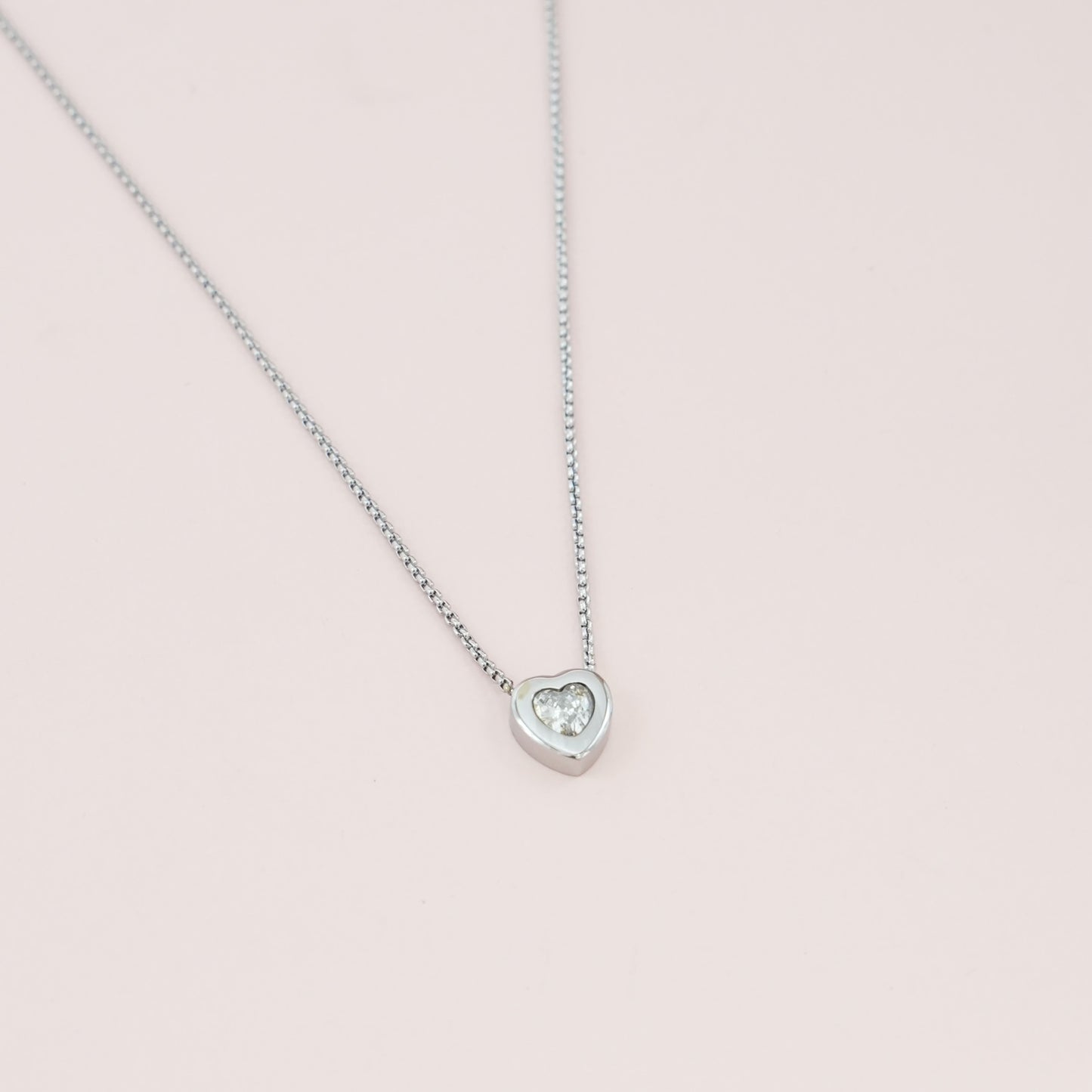 Ogrlica od nehrđajućeg čelika - Srce. Nea 87