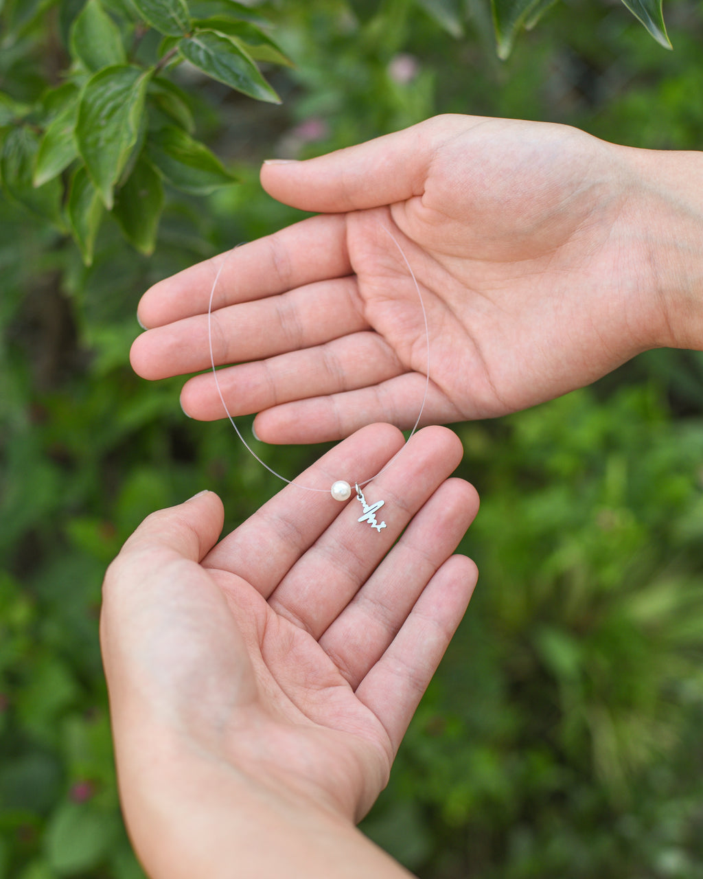 Nevidljiva ogrlica - Dvije za 25€ - Željeni motiv i biser - nehrđajući čelik