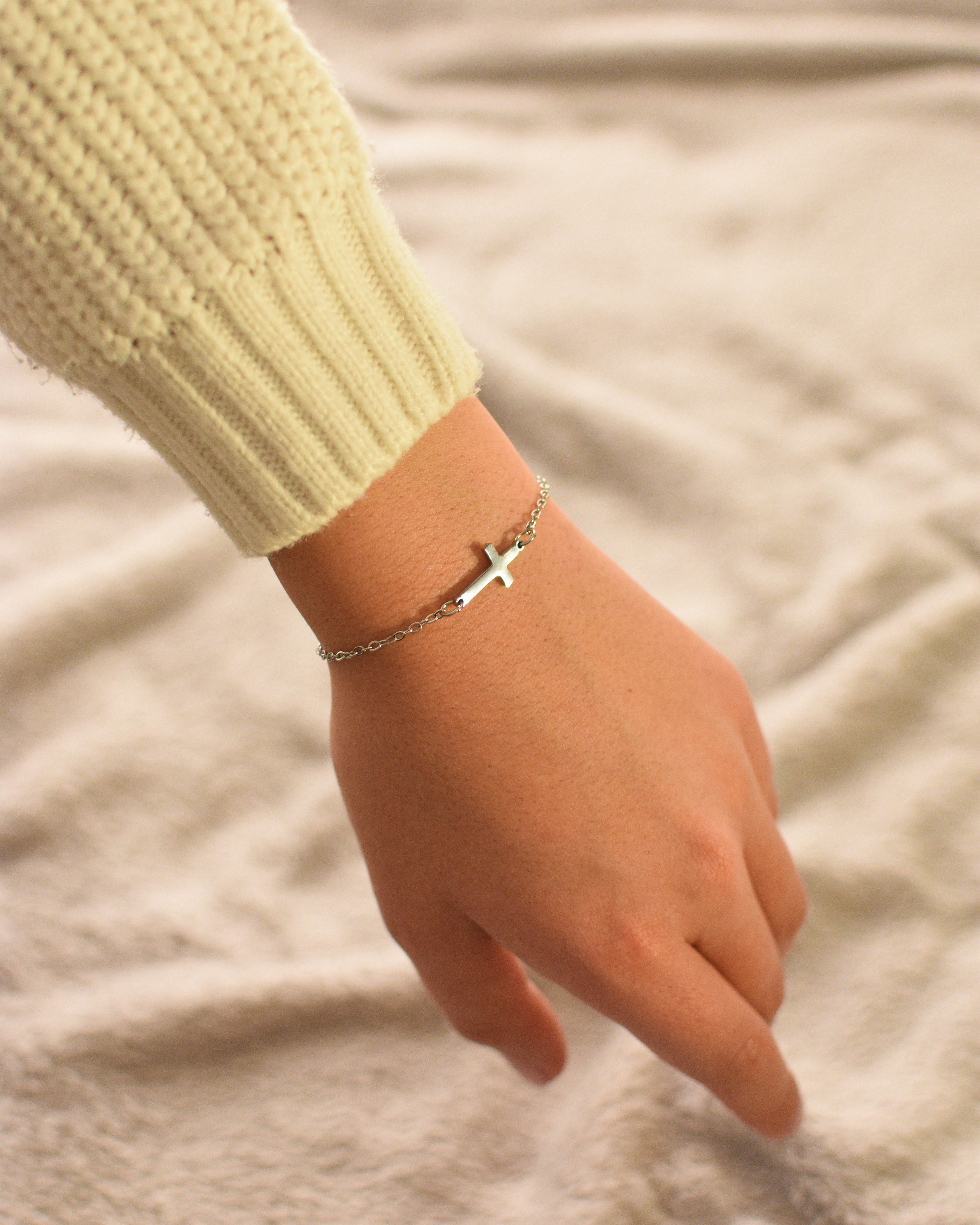 Narukvica Križ - nehrđajući čelik