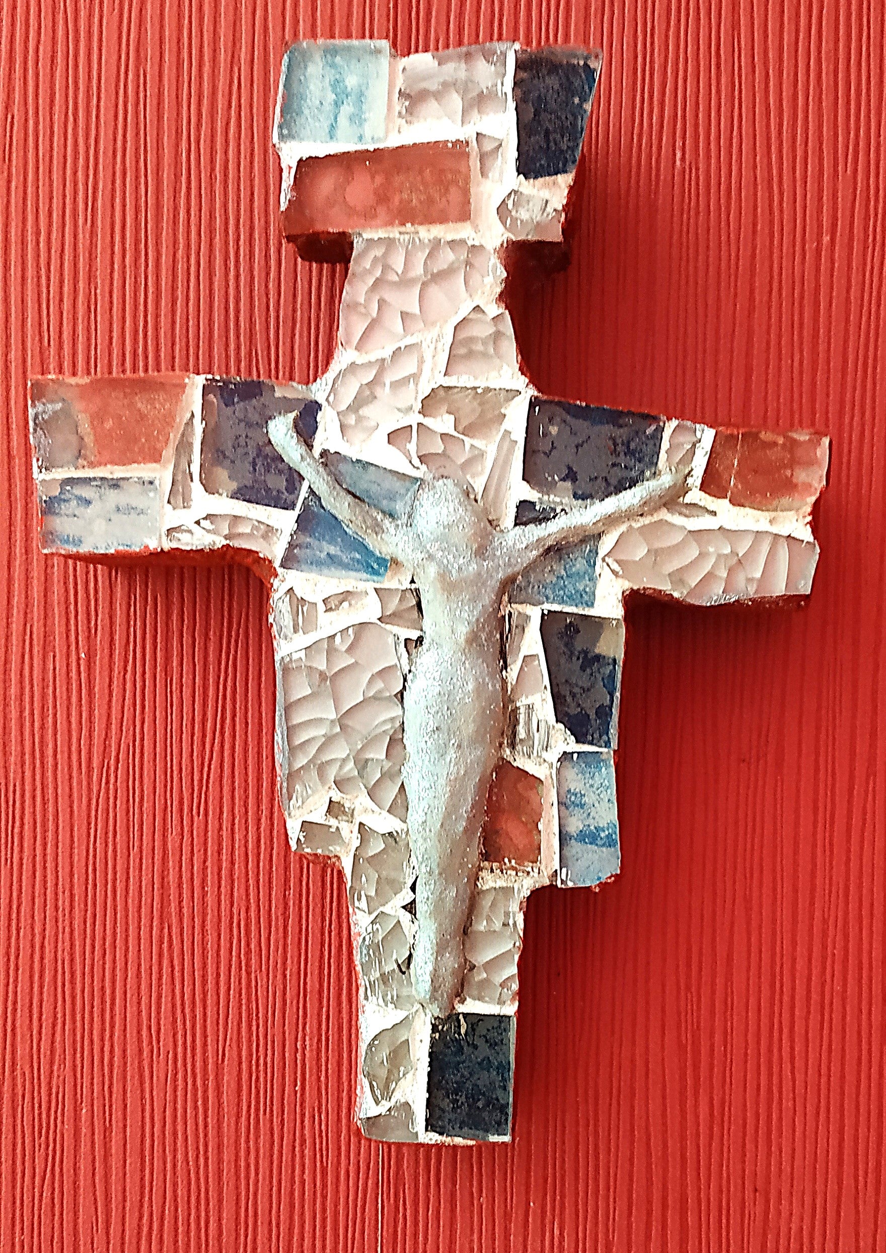 Križ od stakla. Franjevački. Unikatni rad Nea