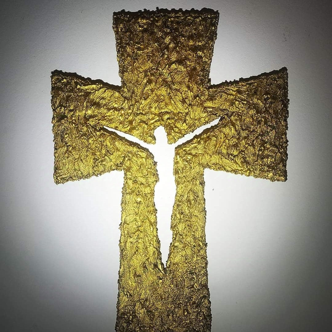 Križ od 3D smjese. Unikatni rad Nea