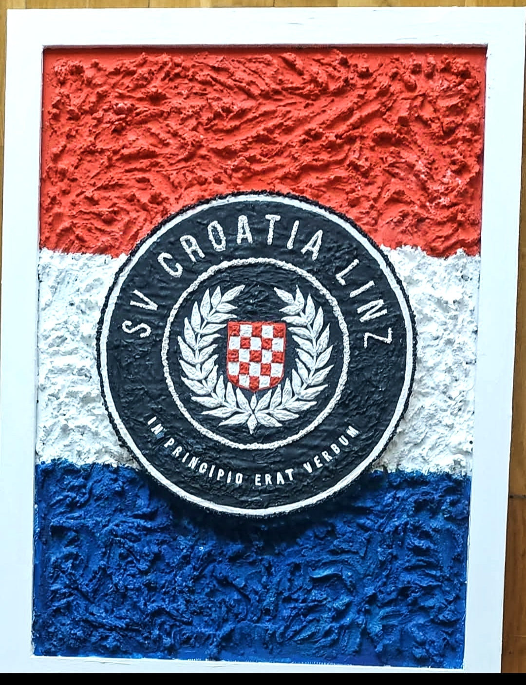 Grb Nogometnog kluba. Unikatni rad Nea