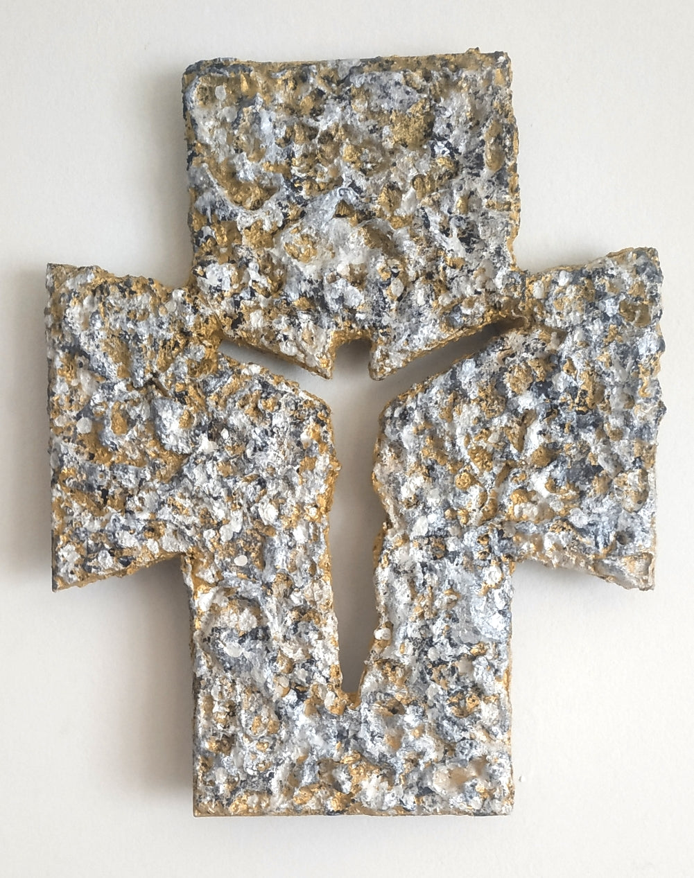 Križ od 3D smjese. Unikatni rad Nea 104