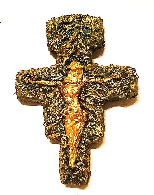 Križ od 3d smjese. Unikatni rad Nea