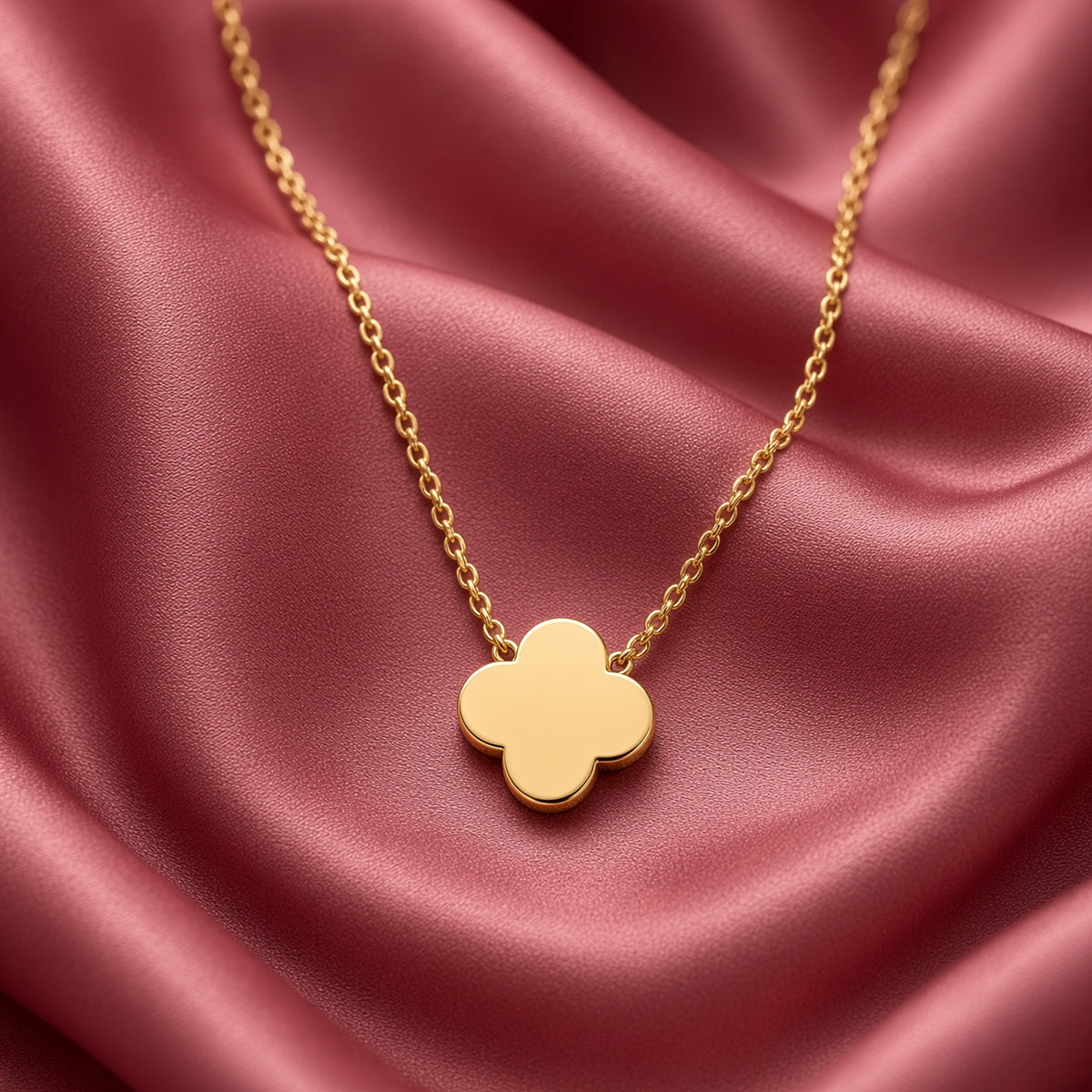 Ogrlica Satin Clover - srebrna/zlatna - nehrđajući čelik