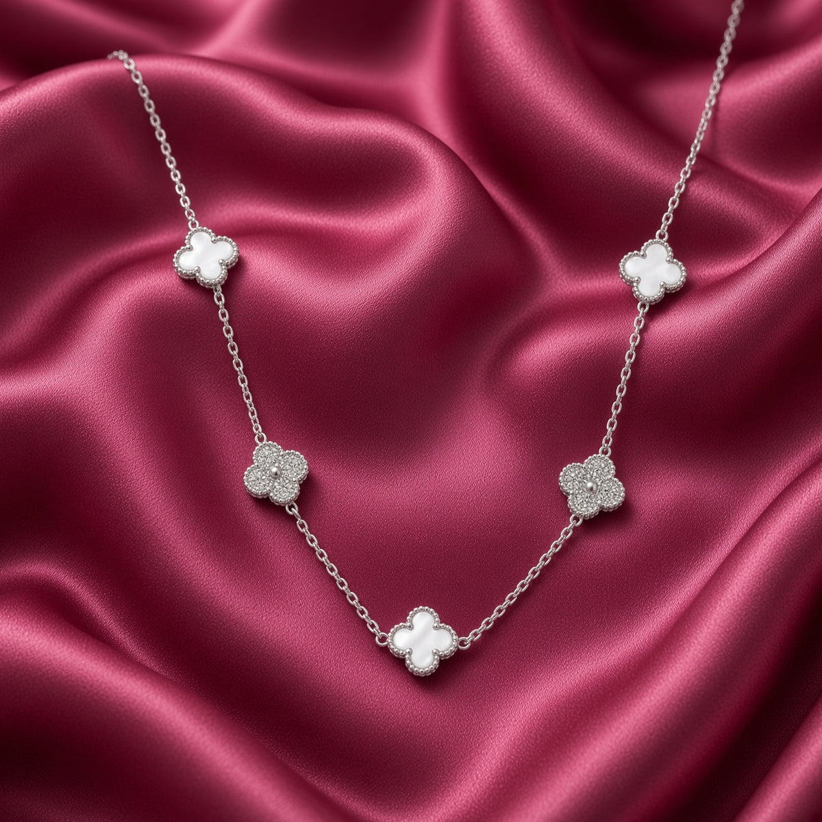 Ogrlica Elegant Clover - nehrđajući čelik
